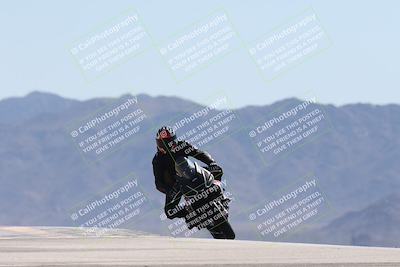 media/Oct-13-2025-Moto Forza (Mon) [[a66d839500]]/3-B Group/Session 4 (Turn 9)/